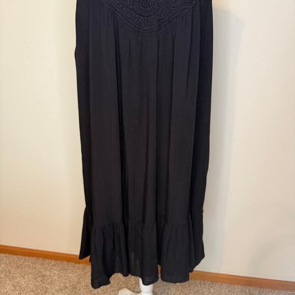 Davi & Dani 2X Black Boho Dress NWT Lace Yoke Sleeveless Ruffle Hem - Picture 4 of 8